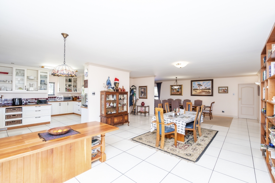 4 Bedroom Property for Sale in Myburgh Park Western Cape